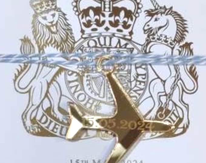 Aeroplane Save the Date Charms: Custom Acrylic Wedding Invitations (Packs of 10)