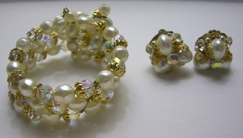 Vintage Faux Pearl / Crystal Expansion Bracelet & Clip Earrings Set image 3