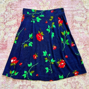 AS-IS *** Vintage 1960s 60s Rose Stems Floral Printed Jersey Knit Cotton Acrylic Navy Blue Red High Waisted A-Line Mini Skater Skirt (small)