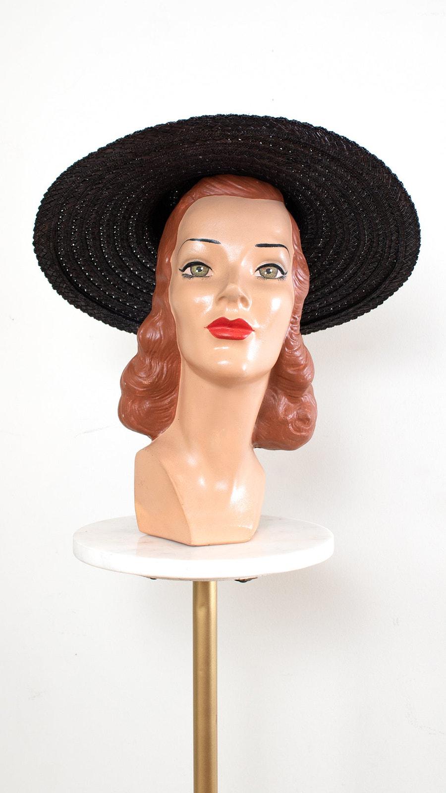 Vintage 1970s Sun Hat | 70s Does 1950s Black Straw Wide Brim  display picture 1
