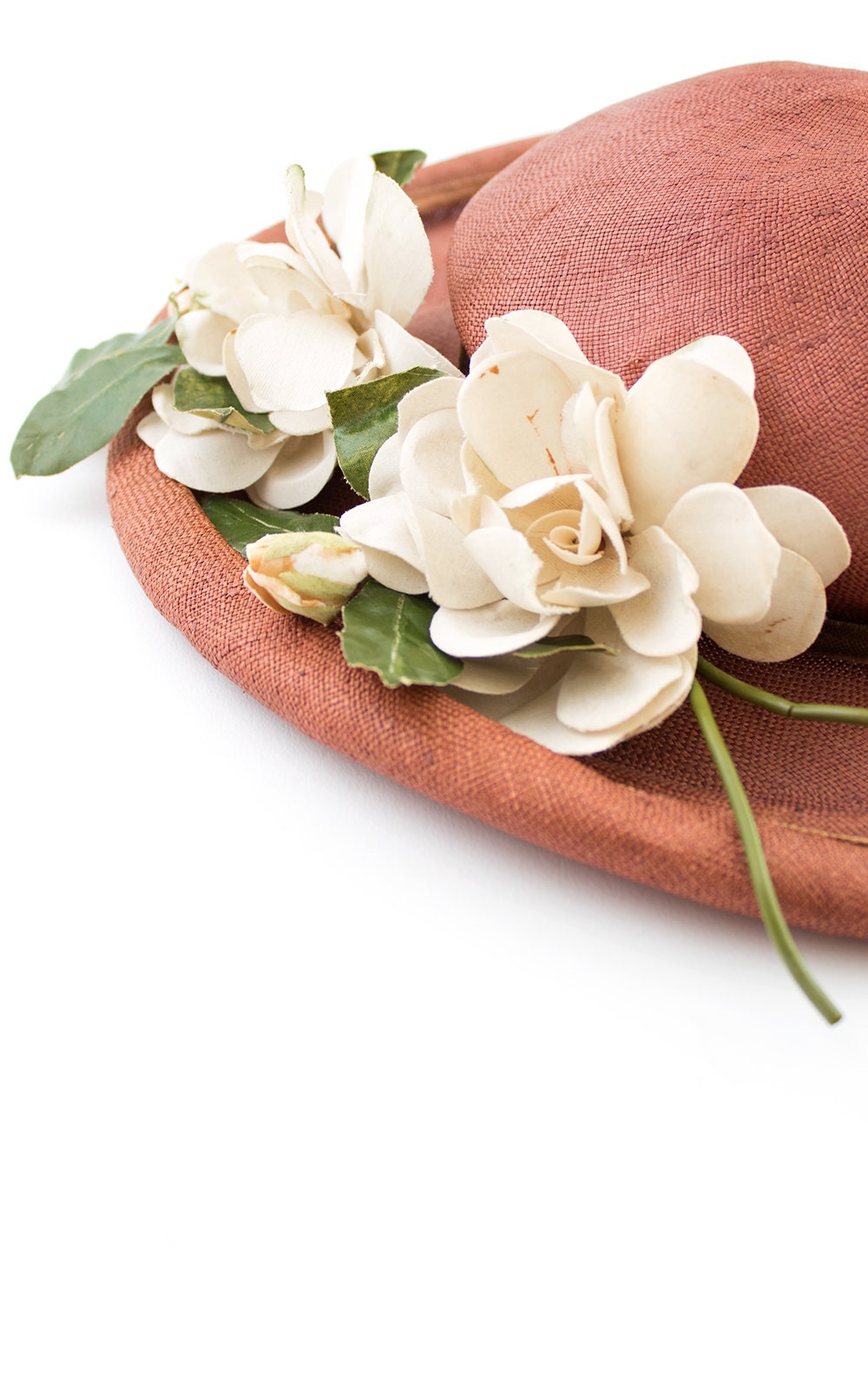 Vintage 1950s Sun Hat | 50s White Magnolia Floral Woven  display picture 2