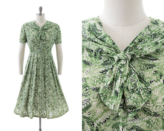 Vintage 1960s Dress | 60s Fern Leaves Green Print… - image 1