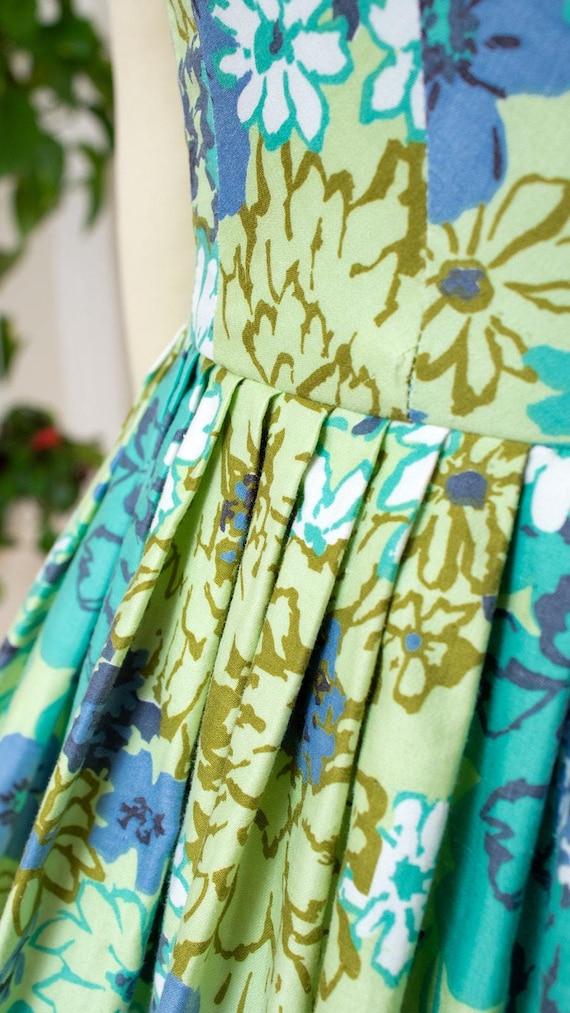 slim fit dress slacks Pre-Sale] Rose Pink 1950s Floral V-Neck Dress main image 0