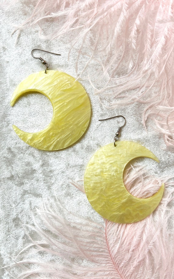 Vintage Earrings | Crescent Moon Large Giant Plast