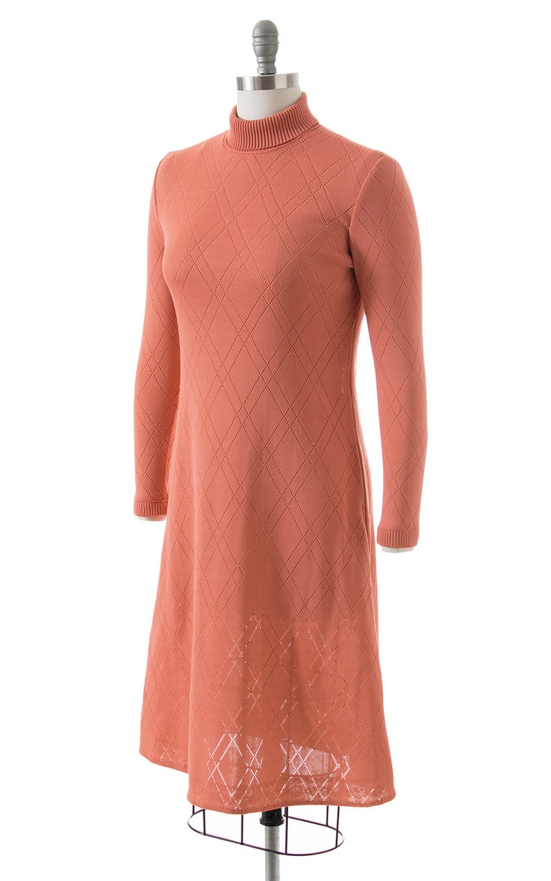 75 DRESS SALE /// Vintage 1970s Sweater Dress 70s Peach Pink Knit Acrylic Turtleneck Long Sleeve Dress xs/small/medium image 3