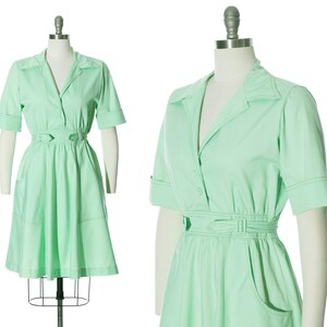 Vintage 1970s Dress | 70s Mint Green Cotton Adjustable Waist Fit and Flare Day Dress with Pockets (small/medium)