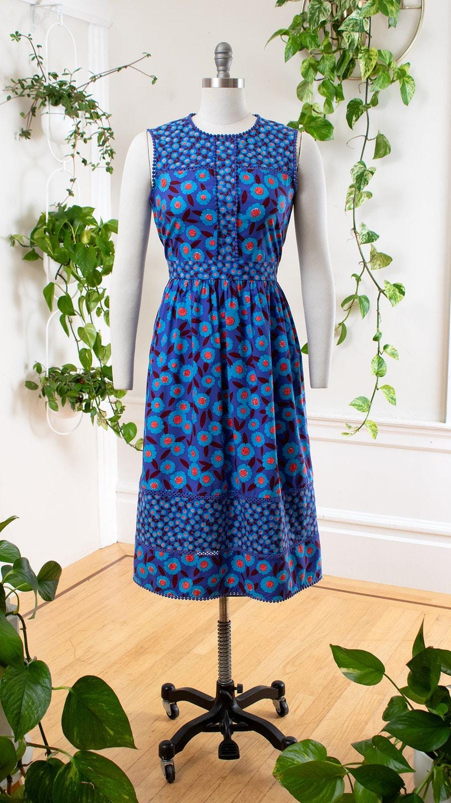 white closet elements blue dress Women's and Pattern Maxi Dress-Always Amalfi size:XL neckline: Boat Neck flattering wear The Hollies - Long