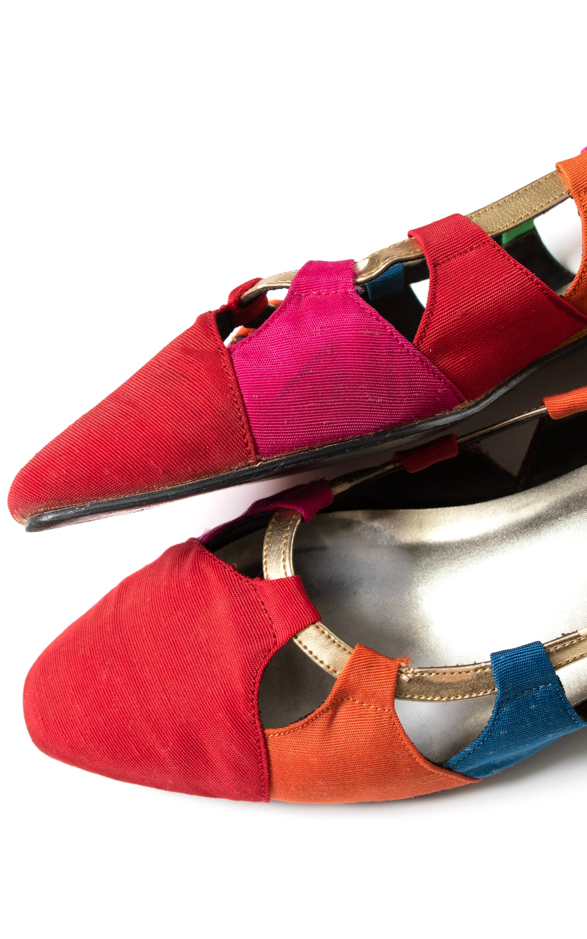 Vintage 1980s 1990s Shoes 80s 90s Rainbow Cutout Color Block Metallic Gold Colorful Low Heel Slip on Heels size US 7 - Etsy Vintage 1980s 1990s Shoes 80s 90s Rainbow Cutout Color Block Metallic Gold Colorful Low Heel Slip on Heels size US 7 - Etsy
