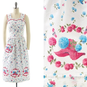 Vintage 1940s Sundress | 40s Novelty Border Print Hat Bees Floral Cotton Day Dress with Cute Pocket (xs/small)