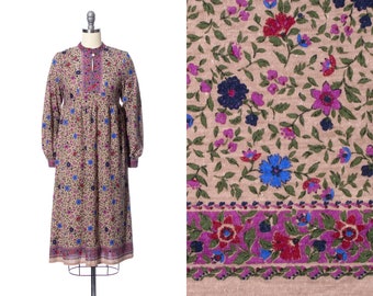 Vintage 1970s Dress | 70s Floral Print Acrylic Jersey Knit Long Sleeve Midi Tan Purple Border Print Boho Sweater Day Dress (x-small/small)