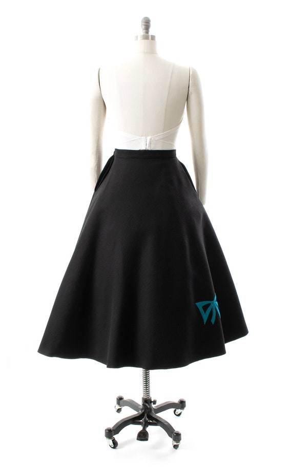 Vintage 1950s Skirt | 50s Bow Appliqué Black Wool… - image 4