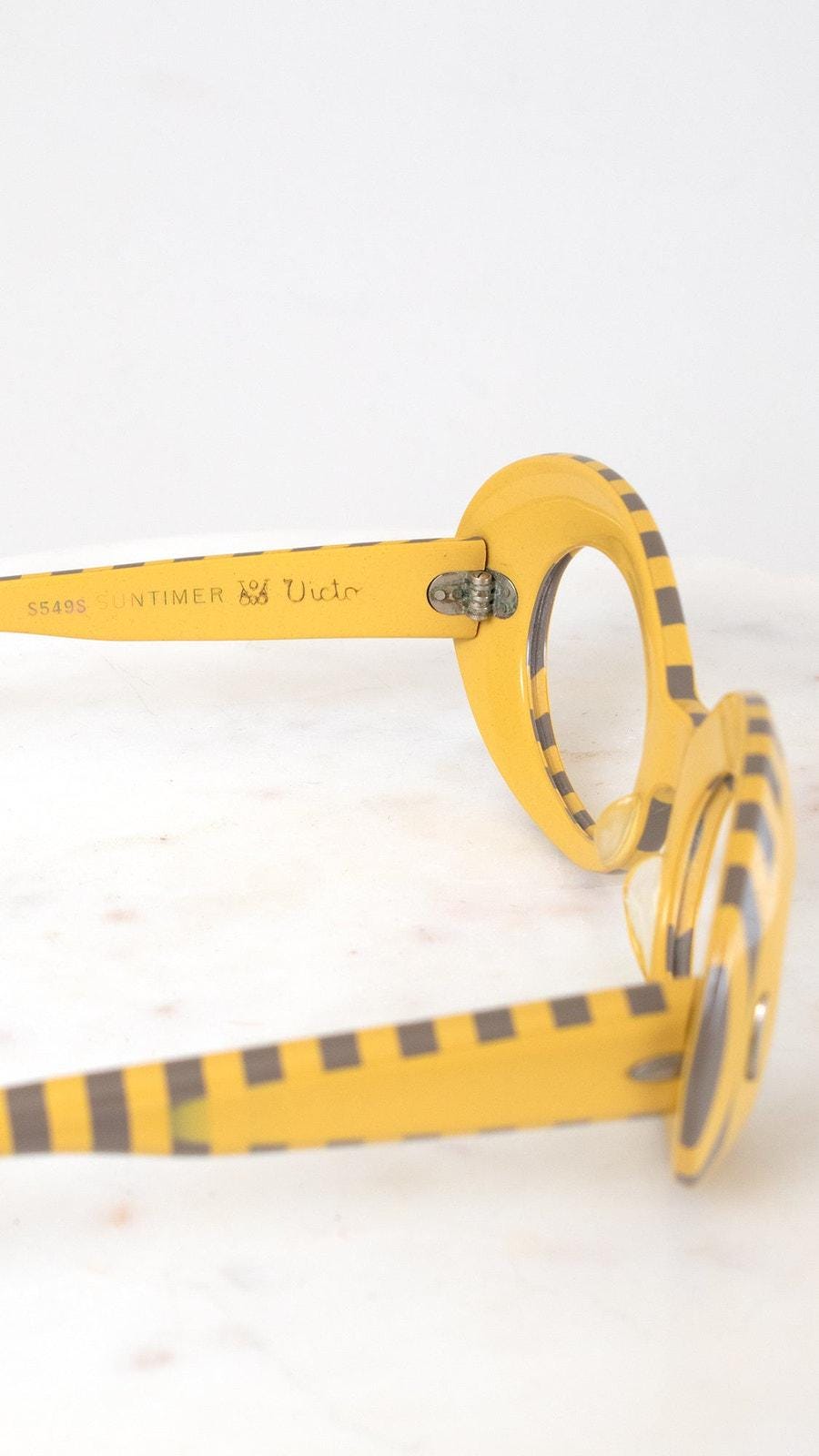 Vintage 1960s Suntimer Victory Sunglasses 60s Striped Op Art Glasses Frames Vintage 1960s Glasses Frames | 60s Suntimer Victory Striped  main image 2
