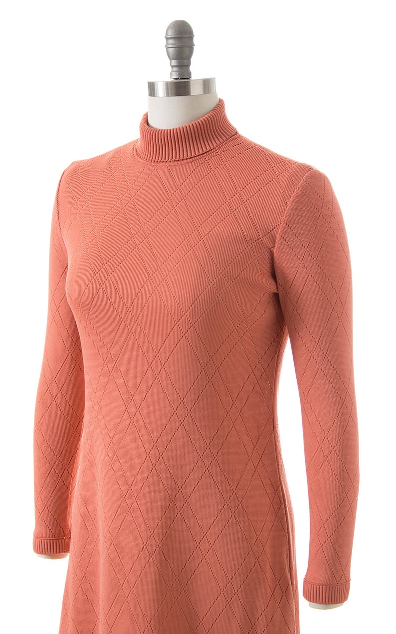 75 DRESS SALE /// Vintage 1970s Sweater Dress 70s Peach Pink Knit Acrylic Turtleneck Long Sleeve Dress xs/small/medium image 5