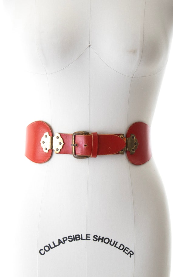Vintage 1950s Cinch Belt | 50s Red Leather Brass … - image 2