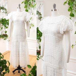 Vintage jaren 30 trouwjurk | Jaren 30 doorschijnende witte maxi-jurk met pofmouwen en art deco-theegazon | klein/middelgroot