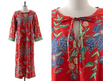 75 DRESS SALE /// Vintage 1970s Maxi Dress | 70s Tropical Floral Batik Printed Red Cotton Wide Sleeve Boho Dress with Pockets (small/medium)