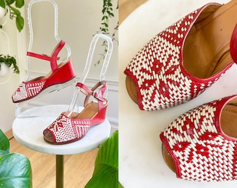Vintage 1940s 1950s Sandals | 40s 50s Woven Leather Red White Wedge Peep Toe Ankle Strap Summer Heels (size US 5)