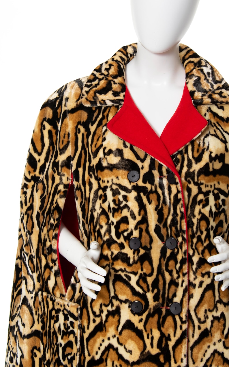 Vintage 1960er Jahre Wende-Cape 60er Leopard Ocelot Animal Print Rot Wolle Zweireihig Warmer Winter Poncho Mantel medium/large/x-large Bild 8