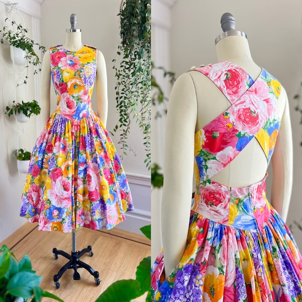 Vintage 1980s Sundress | 80s Open Back Criss Cross Floral Printed Cotton Circle Skirt Fit and Flare Pockets Midi Tea Day Dress (small)