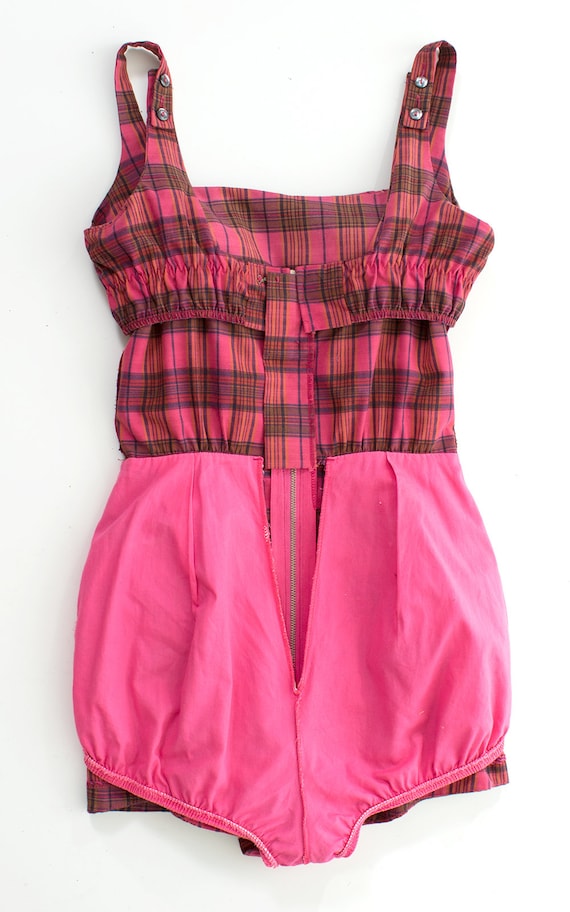 Vintage 1950s Romper | 50s Pink Plaid Cotton Belt… - image 9