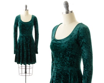 Vintage 1990s Mini Dress | 90s BETSEY JOHNSON Crushed Velvet Forest Green Stretchy Long Sleeve Fit and Flare Grunge Skater Dress (x-small)