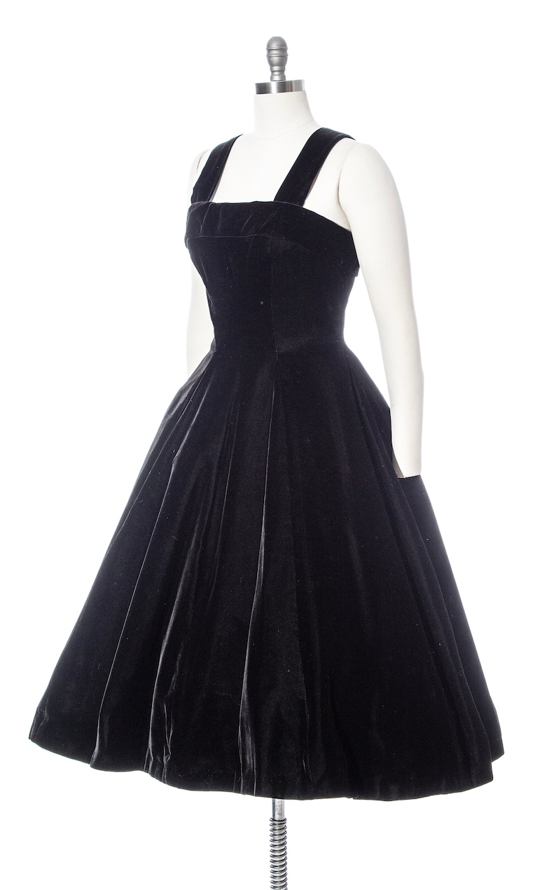 Vintage 1950s Party Dress 50s SUZY PERETTE Black Velvet Fit and Flare Full Skirt Midi Formal Evening Gown small/medium image 3