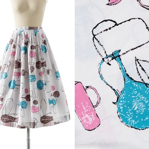 Vintage 1950s Skirt | 50s Vase Pottery Novelty Print Cotton White High Waisted Full Midi Skirt (x-small)