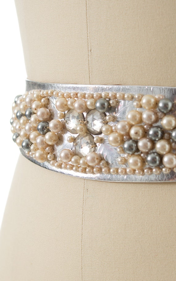 Vintage 1950s Cinch Belt | 50s Leather Beaded Rhi… - image 6