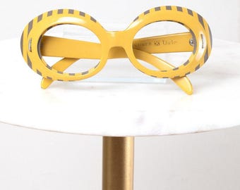 Vintage 1960s Suntimer Victory Sunglasses 60s Striped Op Art Glasses Frames Vintage 1960s Glasses Frames | 60s Suntimer Victory Striped  main image 4