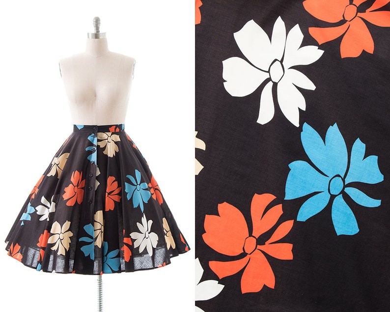 Vintage 1980s Circle Skirt | 80s does 50s Bold Oversized Floral Printed shops Black Cotton Button Up Swing Skirt with Pockets (medium)
