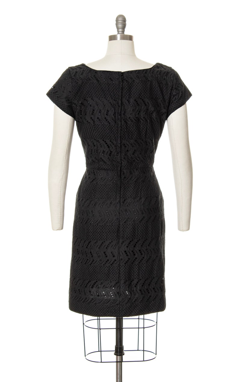 Vintage 1950s 1960s Dress 50s 60s Black Eyelet Lace Cotton Wiggle Sheath Summer LBD Day Dress medium image 4