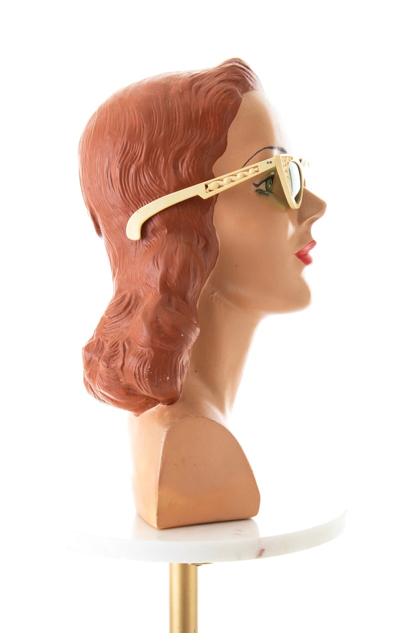 Vintage 1950s Cateye Sunglasses 50s COOL-RAY POLAROID Carved Cream Plastic Cat Eye Frames Glasses with Green Tinted Lenses image 4