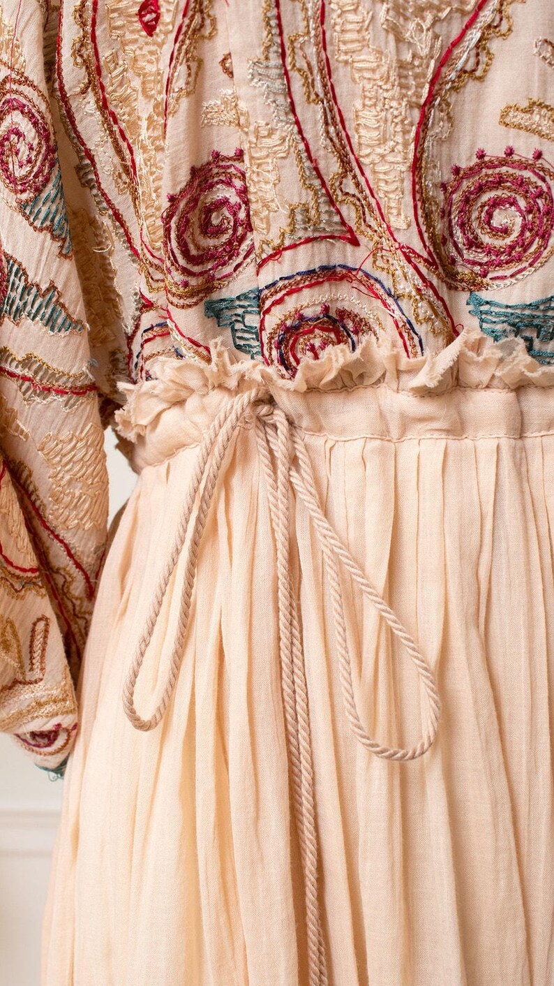 Vestido moderno estilo años 70 / FREE PEOPLE Paisley bordado crema beige algodón transparente manga globo Boho Festival de verano / pequeño/mediano imagen 8
