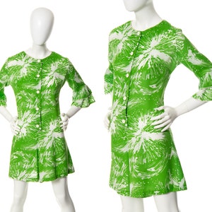 Vintage 1960s Romper | 60s Starburst Fireworks Printed Cotton Bell Sleeve Green Shorts Playsuit Jumpsuit (large)
