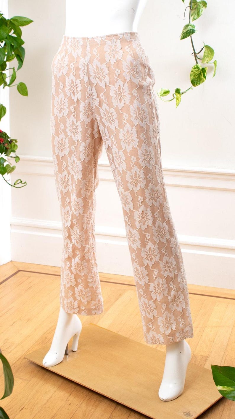 Vintage broekpak uit de jaren 70 | Jaren 70 LILLI DIAMOND Lace Overlay witbeige tuniektop hoge taille broek alternatieve bruid bijpassende 2-delige set | klein afbeelding 8