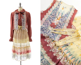Vintage 1970s Skirt Set | 70s Floral Rayon Three Piece Vest Skirt Belt Outfit (x-small)