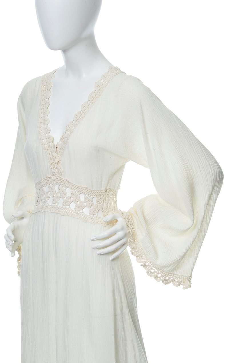 Vintage 1970s Dress 70s Cream Off-White Cotton Gauze Crochet Wide Bell Sleeve Full Length Maxi Boho Bridal Wedding Gown x-small/small image 5