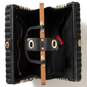 Vintage 1950s Box Purse 50s Woven Wicker Black Tan Two Tone Double Opening Wood Frame Top Handle Handbag Picnic Basket image 8