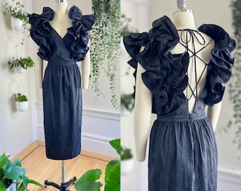 Vintage 1980s Party Dress | 80s Crinkle Black Ruffled Shoulders Lace-Up Open Corset Back Sheath Wiggle Cocktail Dress (small)