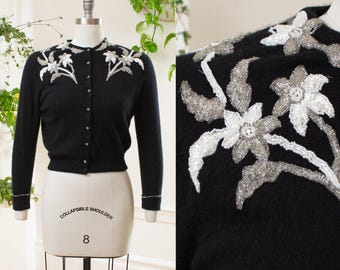 Vintage 1950s Cardigan | 50s Beaded Knit Cashmere Black Floral Cropped Sweater | x-small/small/medium