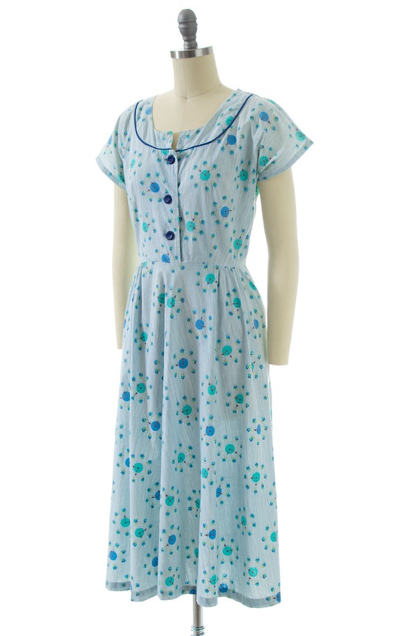 75 DRESS SALE /// Vintage 1940s Shirt Dress | 40s… - image 3