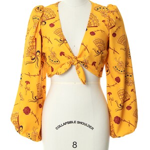 Modern 30s 40s Style Blouse DEADSTOCK Laura Byrnes Pin Up Girl Novelty Print Fans Roses Floral Yellow Long Sleeve Crop Top small/medium image 2