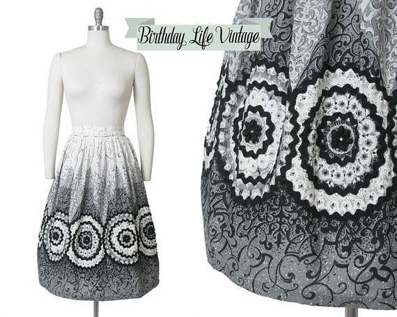 Vintage 1950s Skirt | 50s Filigree Border Print Co