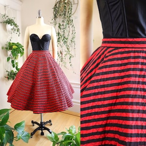 Vintage 1950s Circle Skirt | 50s Striped Quilted Cotton Red Black Rockabilly Swing Skirt | x-small