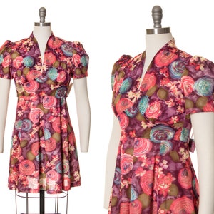 Vintage 1970s Mini Dress | 70s DEADSTOCK NWT Floral Printed Polyester Pink Purple Boho Babydoll Day Dress (small)