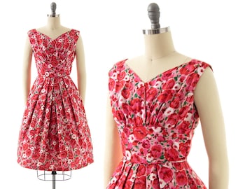 Vestido veraniego vintage de los años 50 / Vestido de fiesta para dama de honor con falda amplia, entallada y acampanada, de algodón y rayón rosa con estampado floral de rosas de los años 50 (extra pequeño)