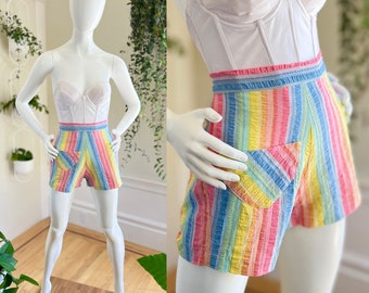 Vintage 1940s 1950s Shorts | 40s 50s Rainbow Striped Cotton High Waisted Pin Up Shorts (small)