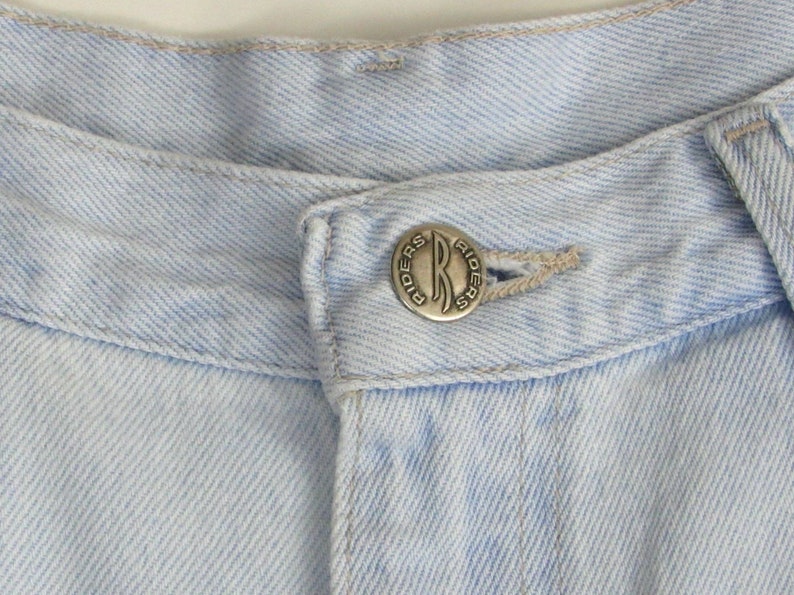 Blue Jean Shorts Cuffed Shorts Vintage 90s Riders Light Wash High Waisted Denim Shorts 31 Waist High Rise Shorts Short Shorts