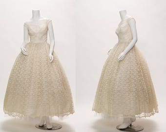 SALE white lace wedding dress vintage 1950s • Revival Vintage Boutique
