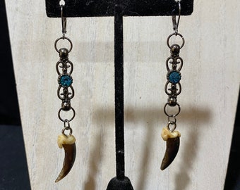 Coyote claw earrings, bone jewelry, taxidermy jewelry, oddities, memento mori, macabre art, vulture culture, bone art, fangs